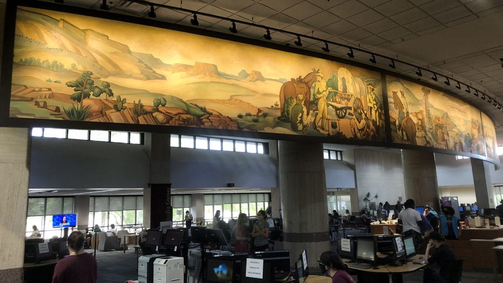 Buck Winn mural unveiled at Alkek Library